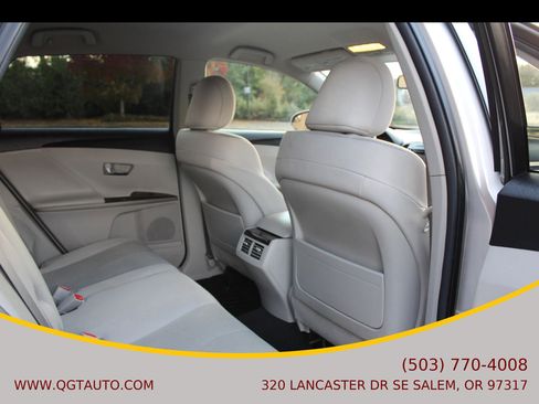 Used 2013 Toyota Venza LE w/ LE Convenience Pkg image 18