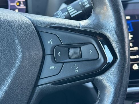 Used 2023 Chevrolet Bolt EUV Premier image 36