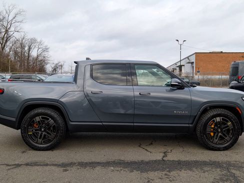 Used 2022 Rivian R1T Adventure image 9