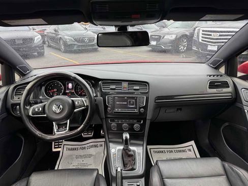 Used 2017 Volkswagen GTI SE image 22