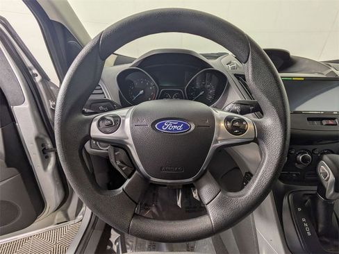Used 2016 Ford Escape SE image 17