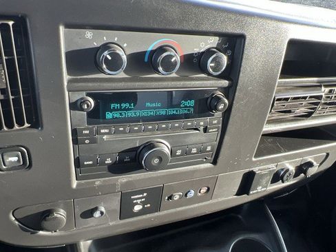 Used 2019 Chevrolet Express 3500 Extended w/ Power Convenience Package image 13