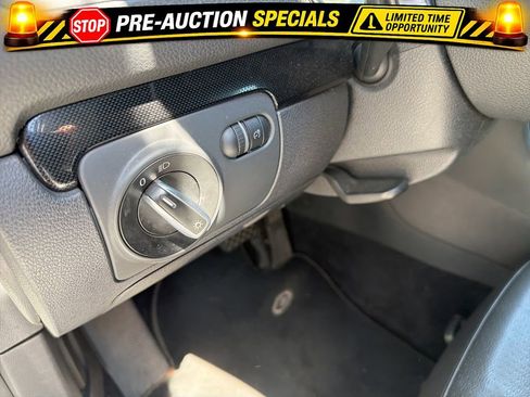 Used 2014 Volkswagen Jetta SE FWD image 39
