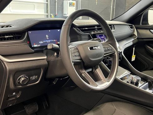 New 2025 Jeep Grand Cherokee L Laredo w/ Luxury Tech Group I image 13