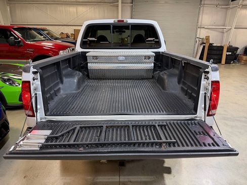 Used 1999 Ford F250 Lariat AWD/4WD image 16