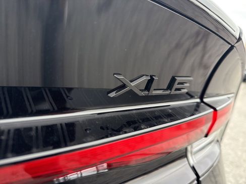 New 2026 Toyota Prius XLE image 16