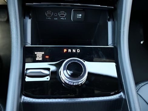 New 2026 Jeep Grand Cherokee L Limited w/ Limited Altitude Package AWD/4WD image 27