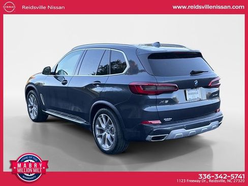 Used 2019 BMW X5 xDrive40i w/ Premium Package 2 image 3