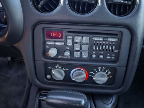 Used 1997 Pontiac Firebird Coupe w/ Opt Pkg image 33