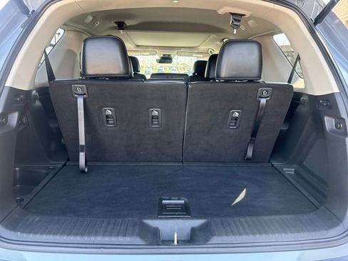 Used 2024 Honda Pilot Touring image 18