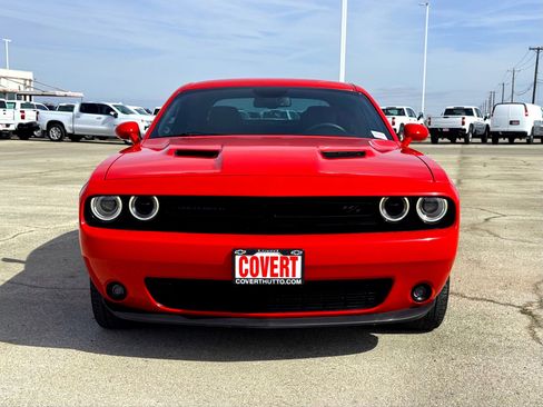 Used 2018 Dodge Challenger R/T Plus image 4
