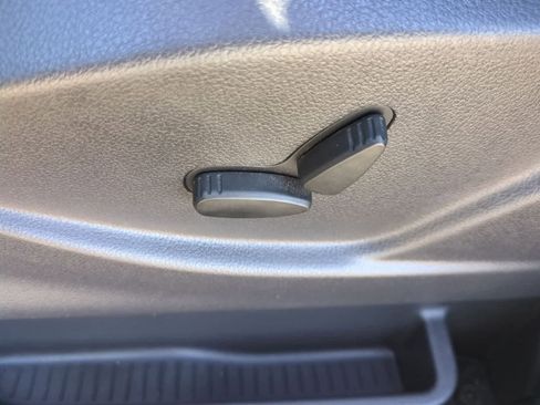 Used 2018 Ford Transit Connect XLT image 17