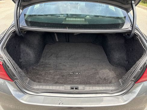 Used 2018 Nissan Altima 2.5 SV FWD image 9