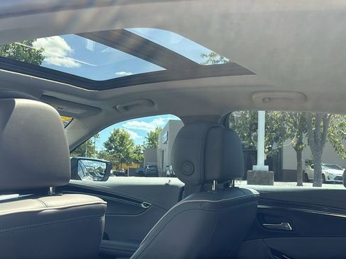 Used 2014 Chevrolet Impala LTZ FWD image 32