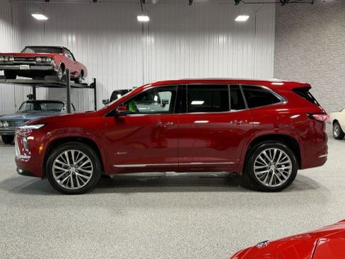 Certified 2026 Buick Enclave Avenir w/ Super Cruise Package AWD/4WD image 2