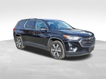 Used 2021 Chevrolet Traverse LT w/ LT Premium Package