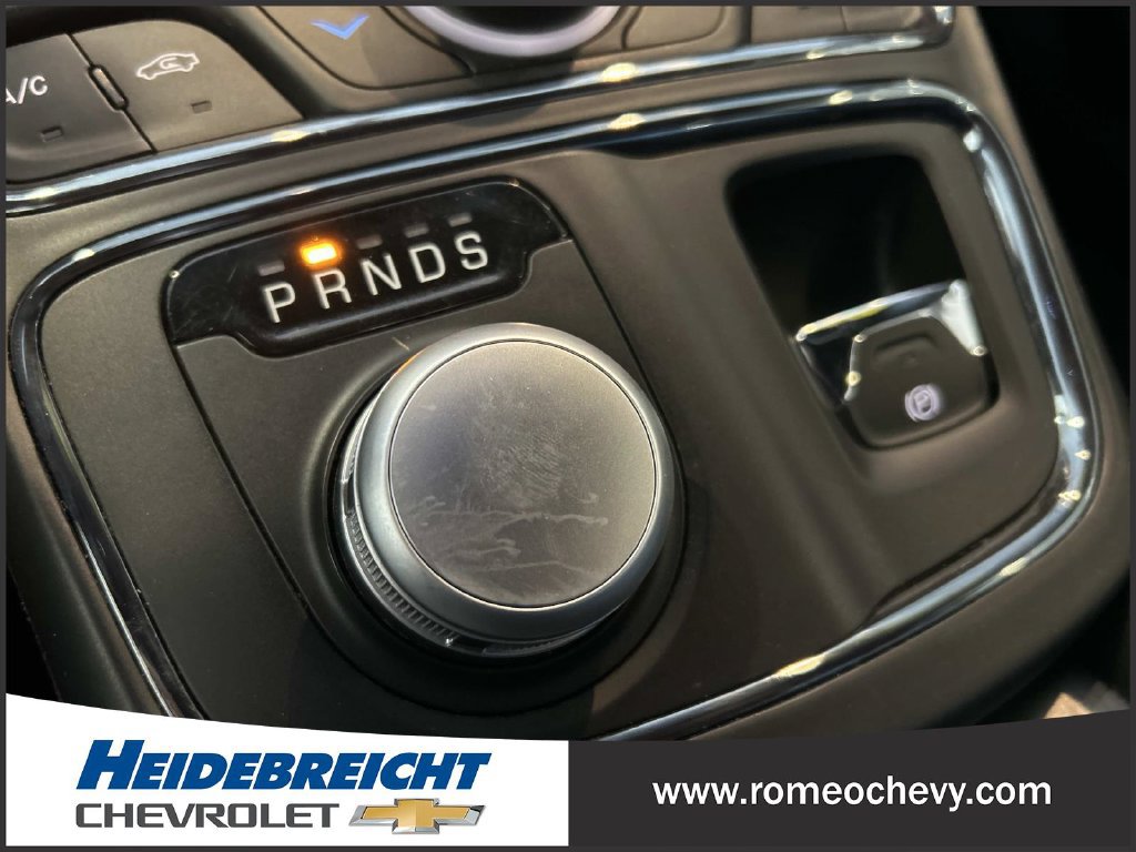 Used 2015 Chrysler 200 S w/ Comfort Group FWD image 24