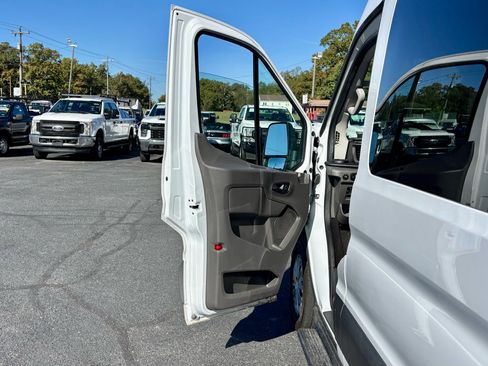 Used 2021 Ford Transit 350 XLT image 13