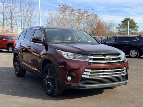 Used 2018 Toyota Highlander Limited image 2