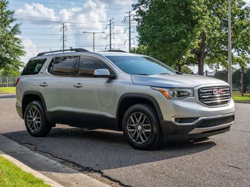 Used 2019 GMC Acadia SLT AWD/4WD image 4
