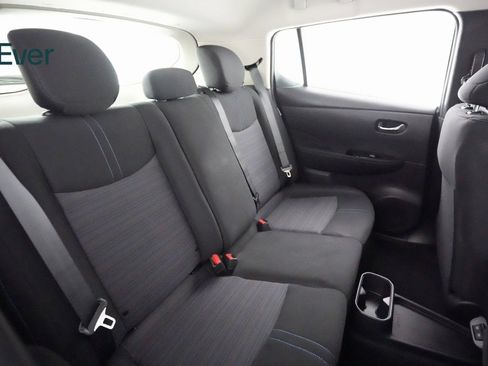 Used 2023 Nissan Leaf SV Plus image 9