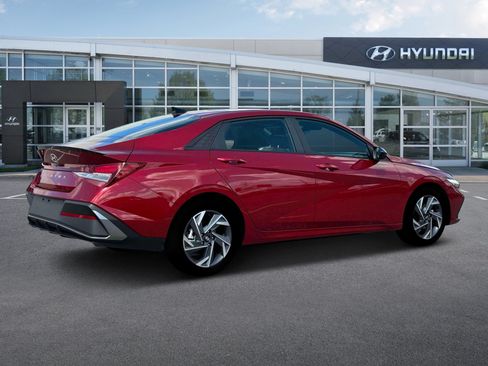 New 2025 Hyundai Elantra Sport FWD image 8