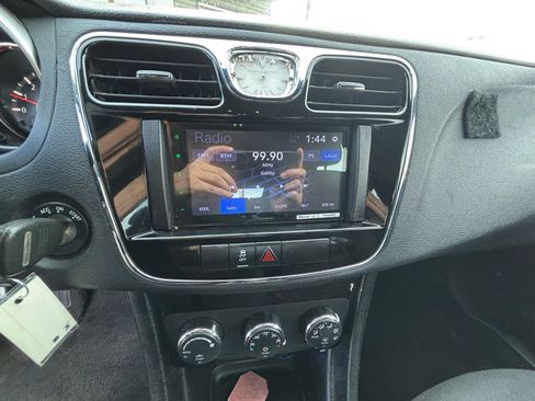 Used 2013 Chrysler 200 Touring image 16