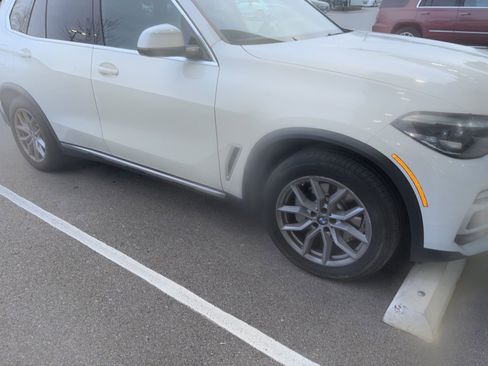 Used 2021 BMW X5 xDrive40i w/ Convenience Package image 1