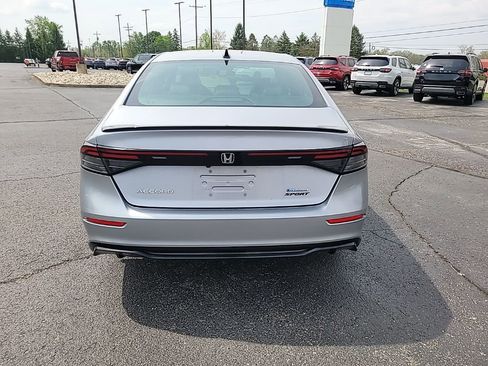 Used 2023 Honda Accord Sport image 5