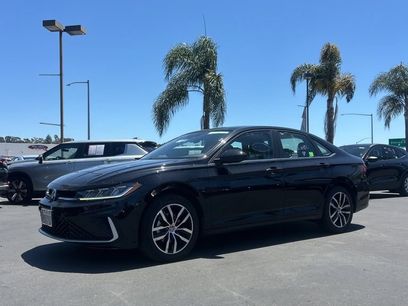 Used 2025 Volkswagen Jetta SE