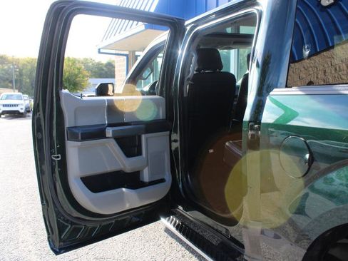 Used 2016 Ford F150 XLT w/ Equipment Group 302A Luxury image 19