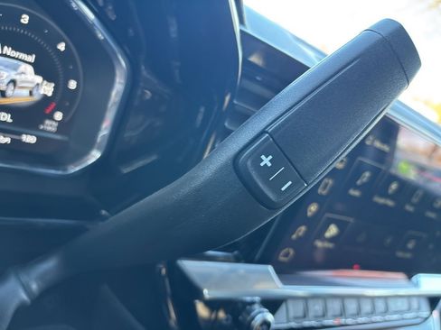 Used 2025 GMC Sierra 1500 Elevation image 23