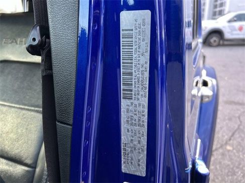 Used 2019 Jeep Wrangler Unlimited Sahara image 33