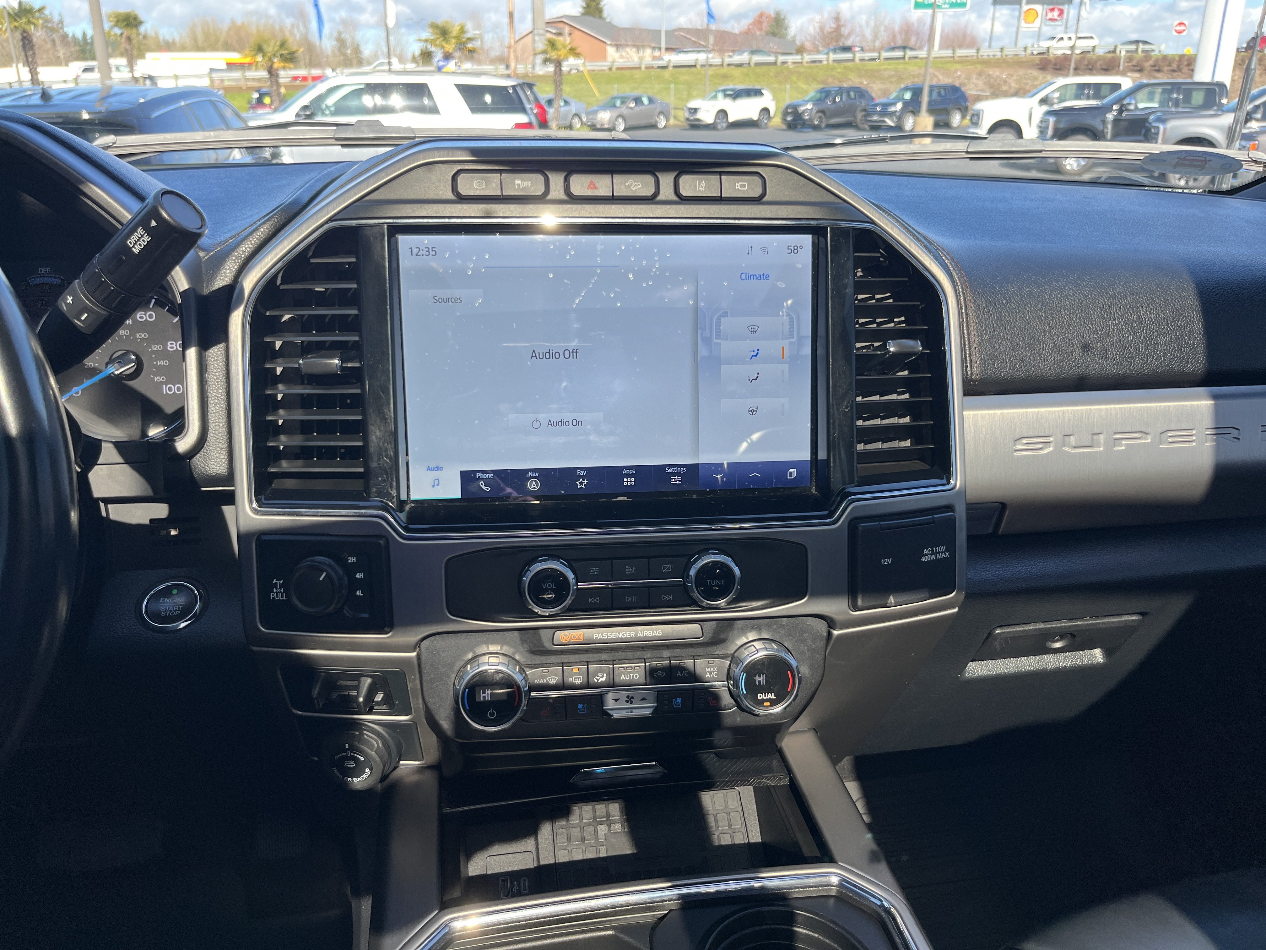 Used 2022 Ford F350 Platinum w/ FX4 Off-Road Package AWD/4WD image 18