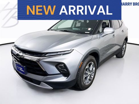Used 2023 Chevrolet Blazer LT w/ Driver Confidence Package AWD/4WD image 1