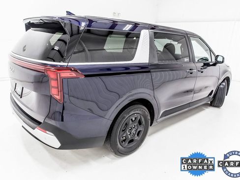 Used 2025 Kia Carnival LXS image 7