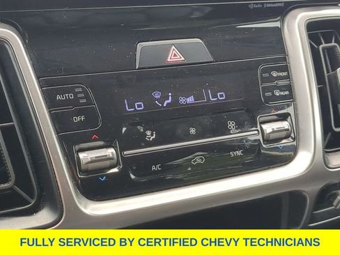 Used 2023 Kia Sorento S FWD image 34