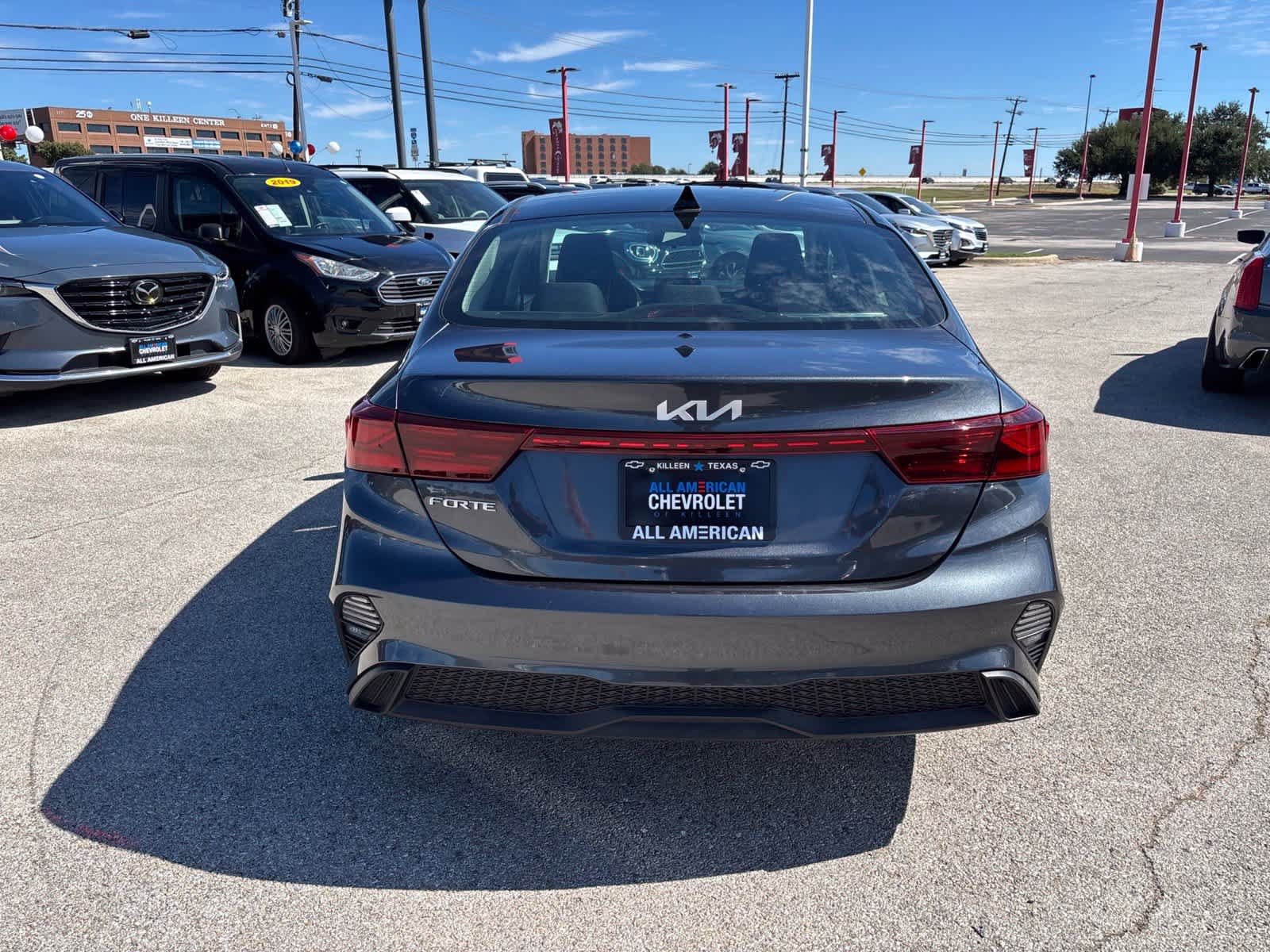 Used 2024 Kia Forte LXS w/ LXS Technology Package FWD image 6
