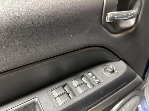 Used 2016 Jeep Patriot High Altitude AWD/4WD image 20