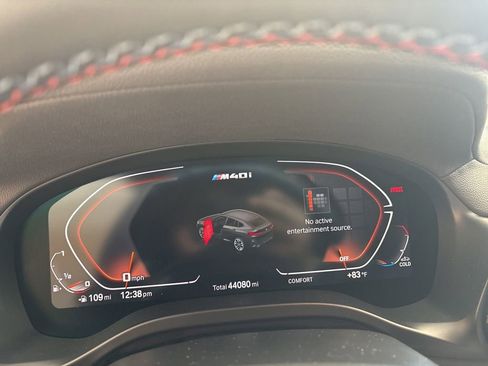 Used 2023 BMW X4 M40i w/ Premium Package image 15