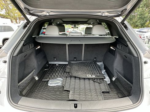 Used 2025 Audi Q5 2.0T Premium w/ Convenience Plus Package image 26