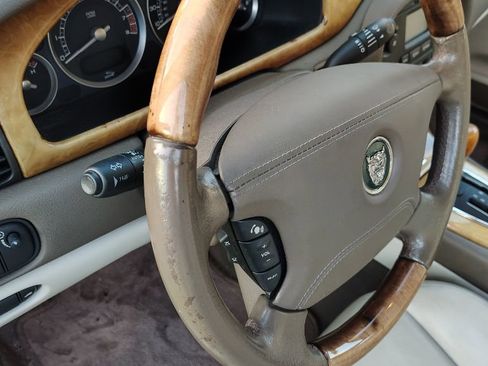 Used 2006 Jaguar S-TYPE 4.2 image 24