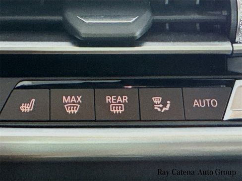 Certified 2023 BMW X6 xDrive40i w/ M Sport Package image 21