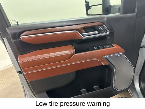Certified 2024 GMC Sierra 2500 Denali Ultimate AWD/4WD image 38
