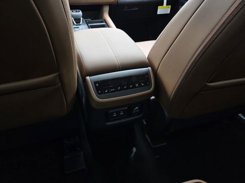 New 2026 Nissan Pathfinder Platinum image 15