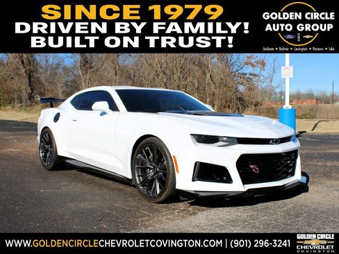 Used 2021 Chevrolet Camaro ZL1 image 1