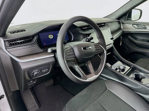 New 2026 Jeep Grand Cherokee L 4WD image 14