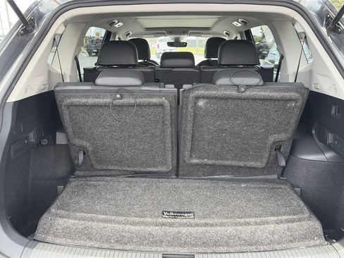 Used 2022 Volkswagen Tiguan SE FWD image 29