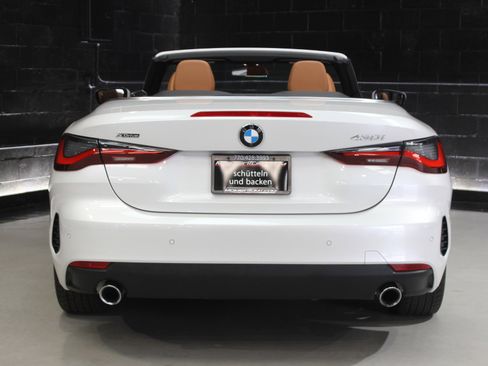 Used 2022 BMW 430i xDrive Convertible w/ Premium Package 2 image 18