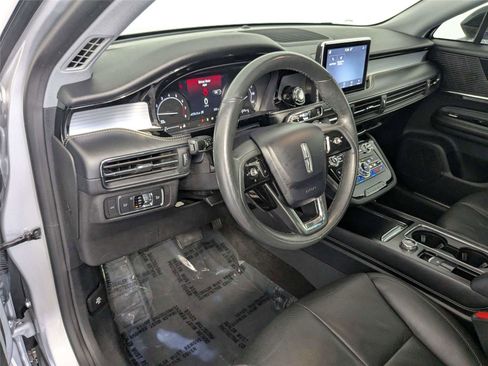 Used 2020 Lincoln Corsair FWD w/ Premium Package image 10